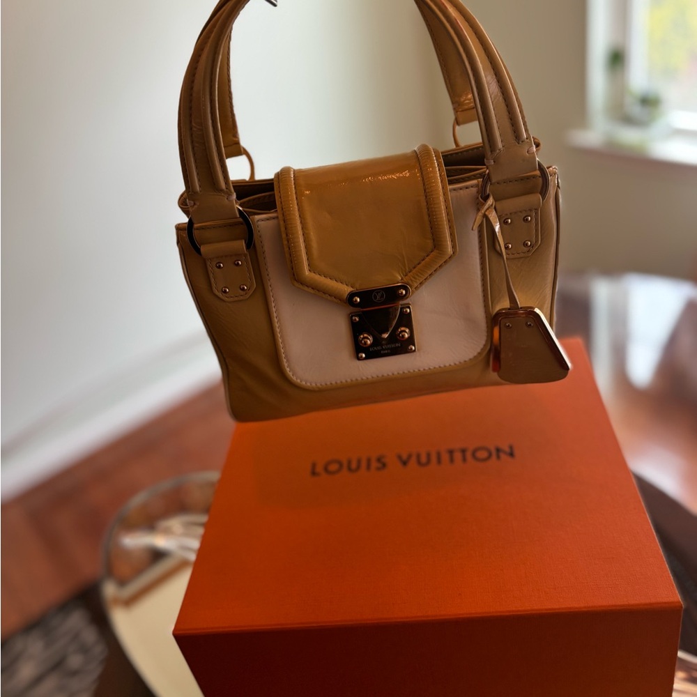 Louis Vuitton Vernis Two-Tone Tan and Cream Leather Satchel